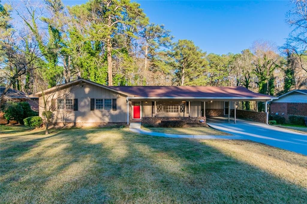 3 bedroom, 2 bathroom, 1,542 sq ft single family residence sold at 1784 Glenview Drive, Atlanta, GA 30331
