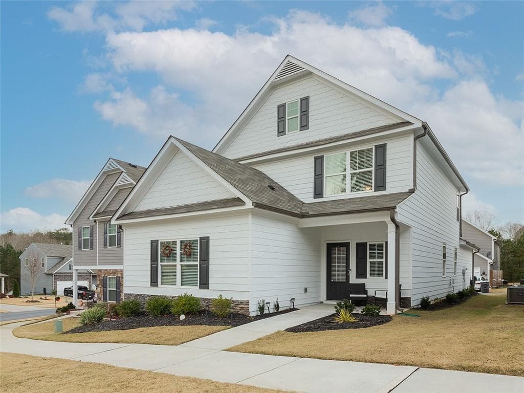 4 bedroom, 3 bathroom, 2,363 sq ft single family residence sold at 635 Sunflower Drive, Canton, GA 30114