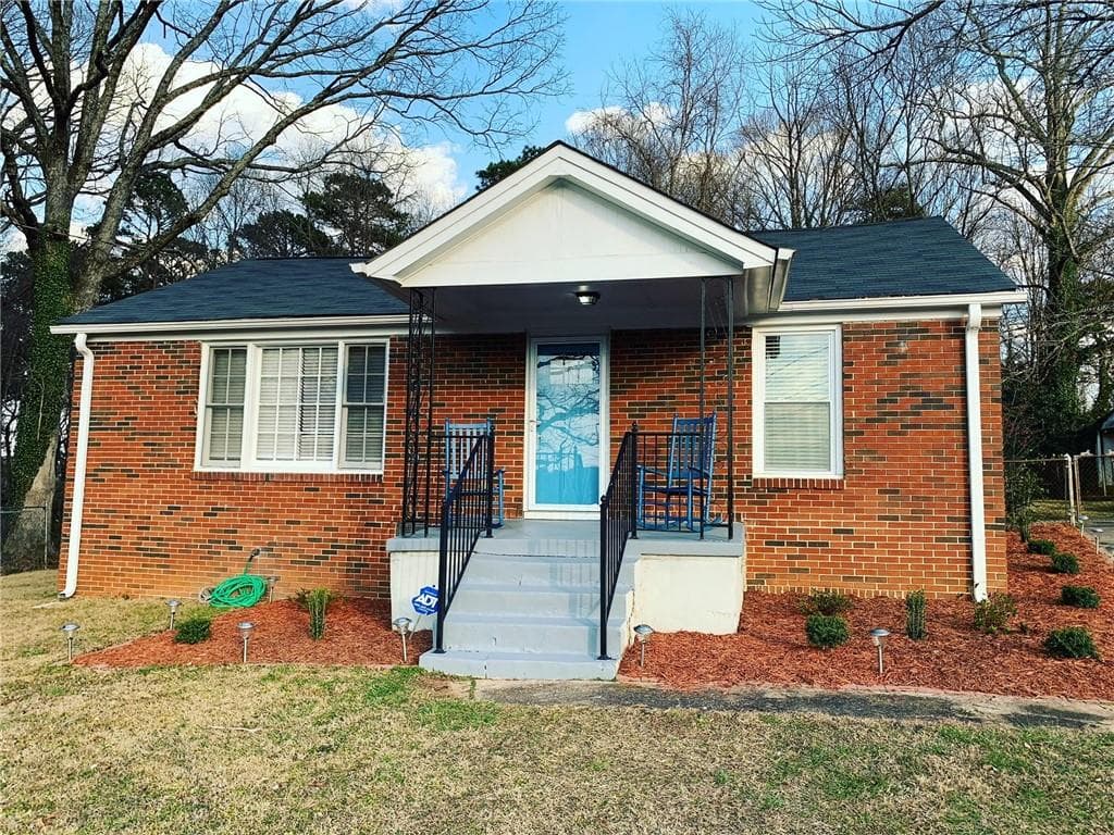 2 bedroom, 2 bathroom, 1,092 sq ft single family residence sold at 1470 Pontiac Place, Atlanta, GA 30316