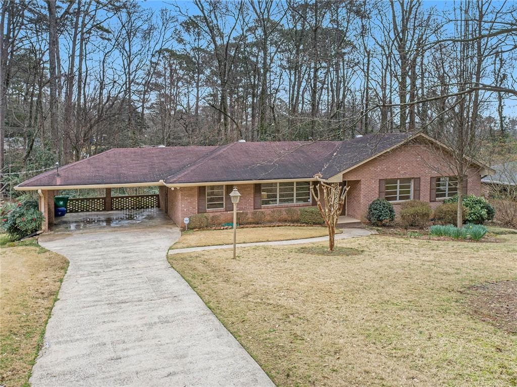 3 bedroom, 2 bathroom, 1,533 sq ft single family residence sold at 1401 Linkwood Lane, Decatur, GA 30033