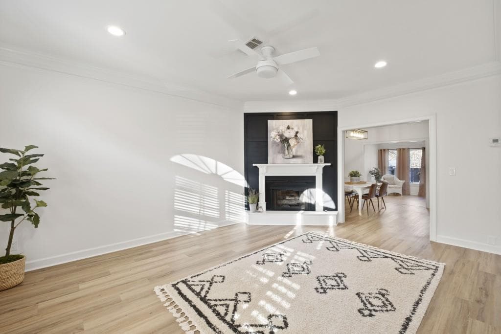2 bedroom, 3 bathroom, 1,830 sq ft townhouse sold at 7103 Saint Charles Square 5, Roswell, GA 30075