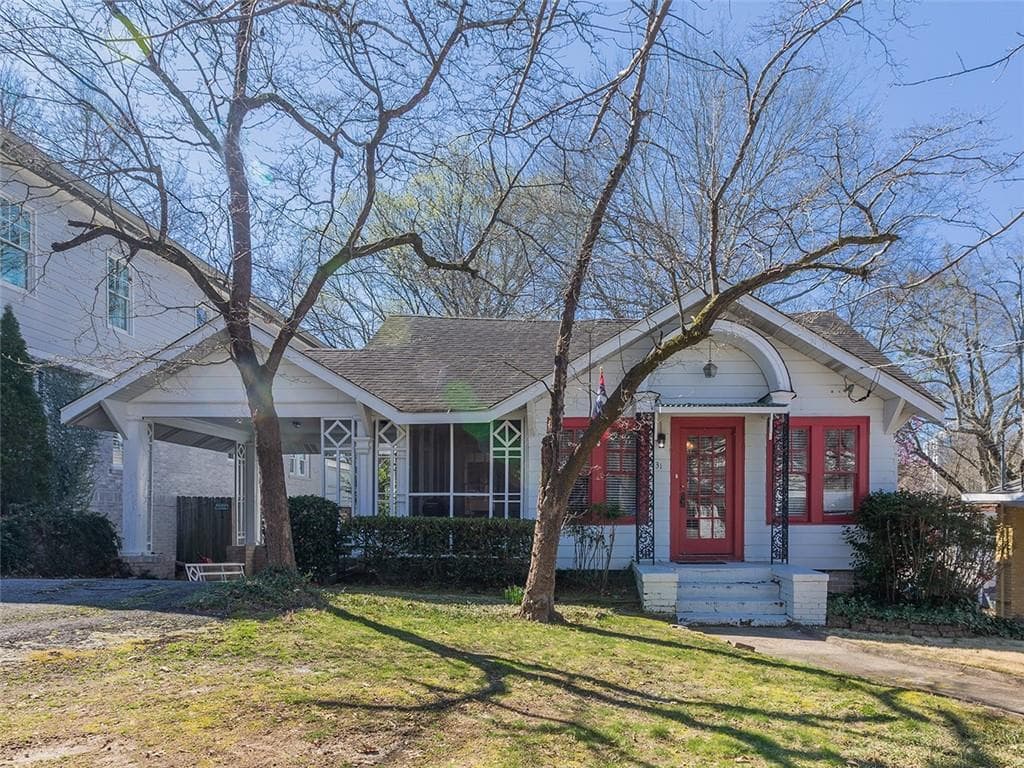 3 bedroom, 2 bathroom, 1,626 sq ft single family residence sold at 31 Peachtree Hills Avenue, Atlanta, GA 30305