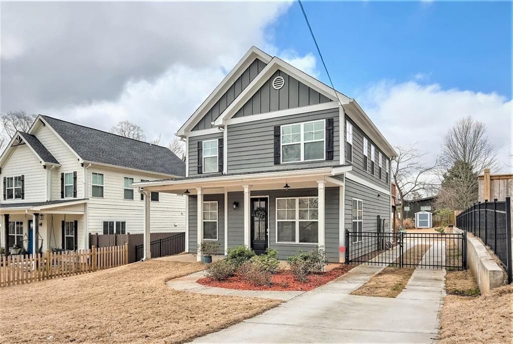 3 bedroom, 3 bathroom, 2,100 sq ft single family residence sold at 1423 Bouldercrest Road, Atlanta, GA 30316