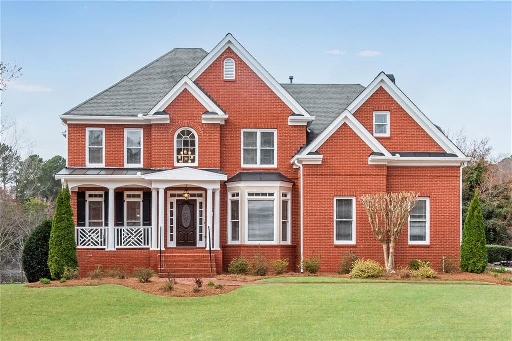 5 bedroom, 5 bathroom, 5,775 sq ft single family residence sold at 4623 Chartley Way, Roswell, GA 30075
