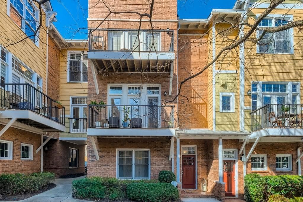 3 bedroom, 4 bathroom, 2,361 sq ft townhouse sold at 1258 Dekalb Avenue 105, Atlanta, GA 30307