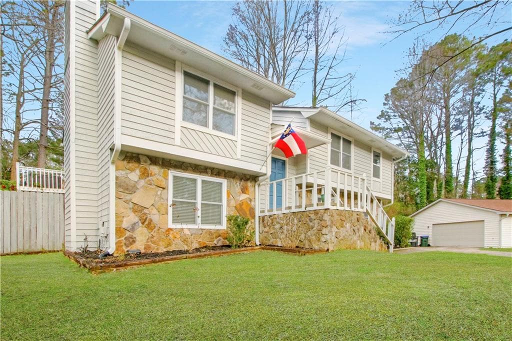 430 Creekside Court, Roswell, GA 30076 — most recent listing photo