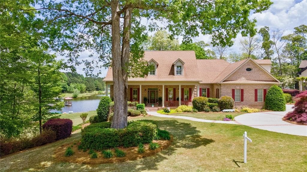 5 bedroom, 4 bathroom, 6,070 sq ft single family residence sold at 6212 Waters Edge Drive, Covington, GA 30014