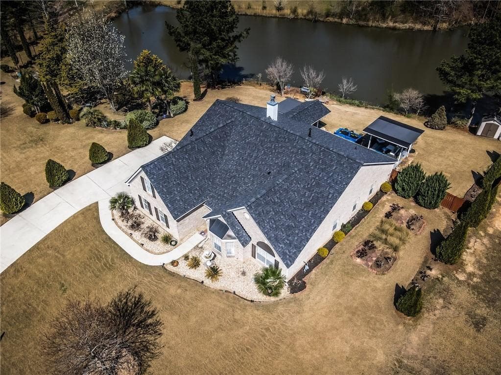 3 bedroom, 2 bathroom, 2,721 sq ft single family residence sold at 3378 Waterfront Place, Snellville, GA 30039