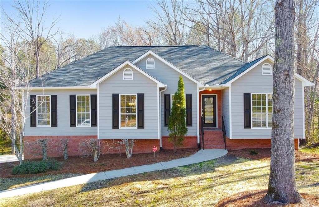 3 bedroom, 3 bathroom, 2,418 sq ft single family residence sold at 4070 Harvest Ridge Drive, Douglasville, GA 30135