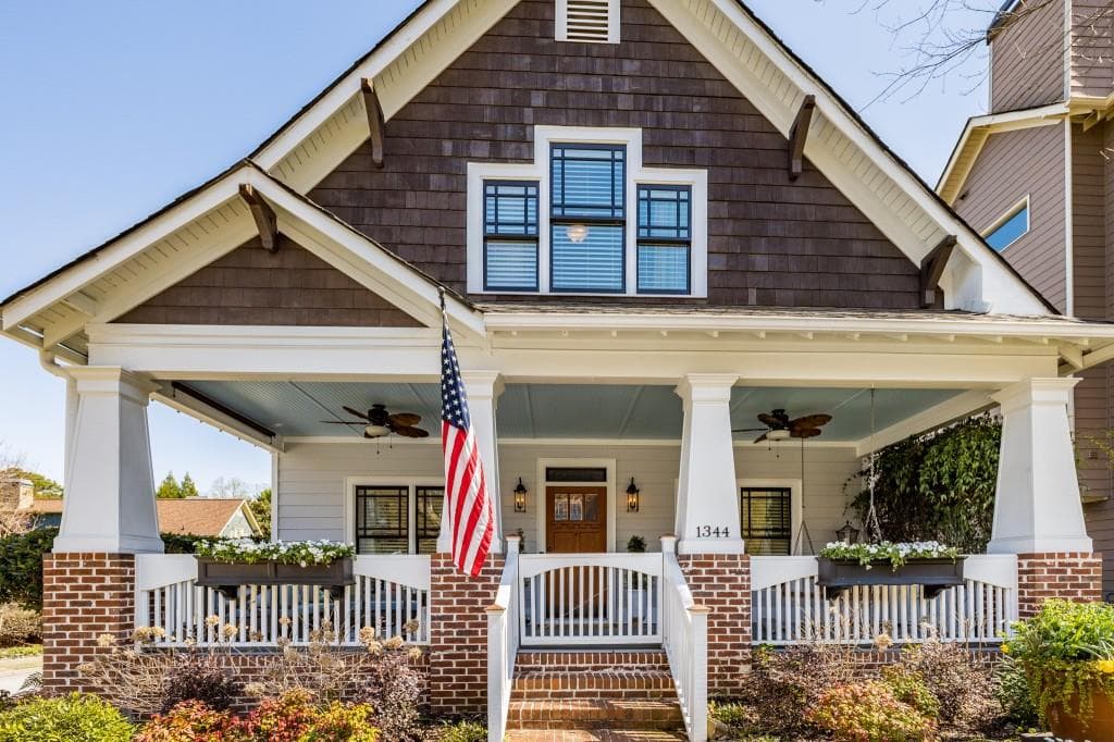 4 bedroom, 3 bathroom, 2,576 sq ft single family residence sold at 1344 Benteen Park Drive, Atlanta, GA 30315