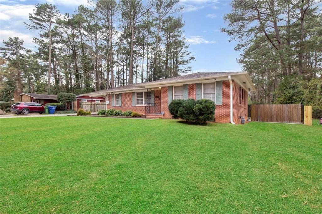 3 bedroom, 2 bathroom, 1,533 sq ft single family residence sold at 2293 COUNTRY CLUB Drive, Atlanta, GA 30311