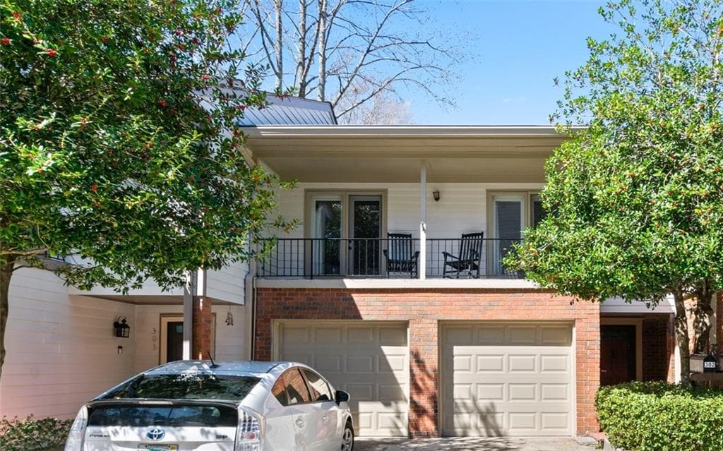 302 Brandywine Circle, Sandy Springs, GA 30350 — most recent listing photo
