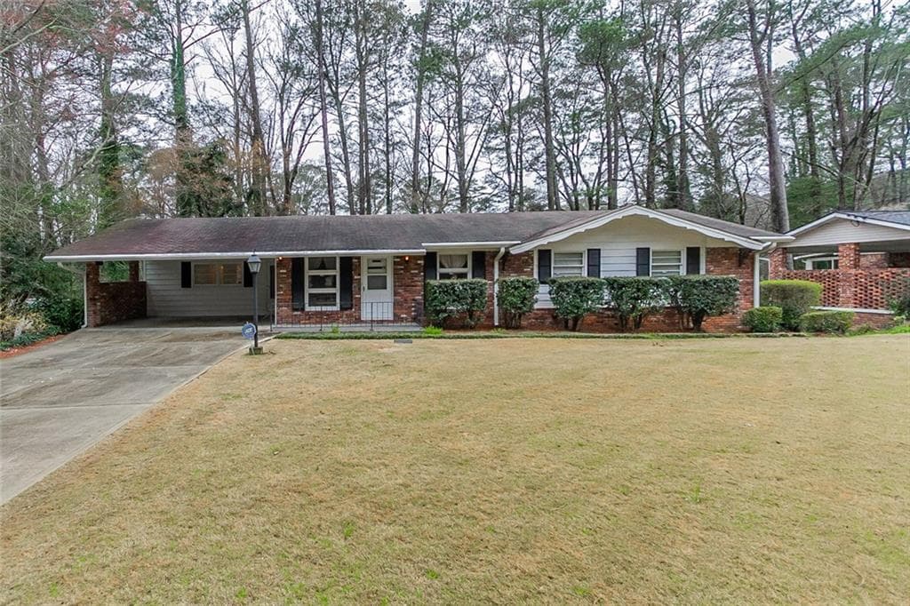 428 Kenridge Circle, Stone Mountain, GA 30083 — most recent listing photo