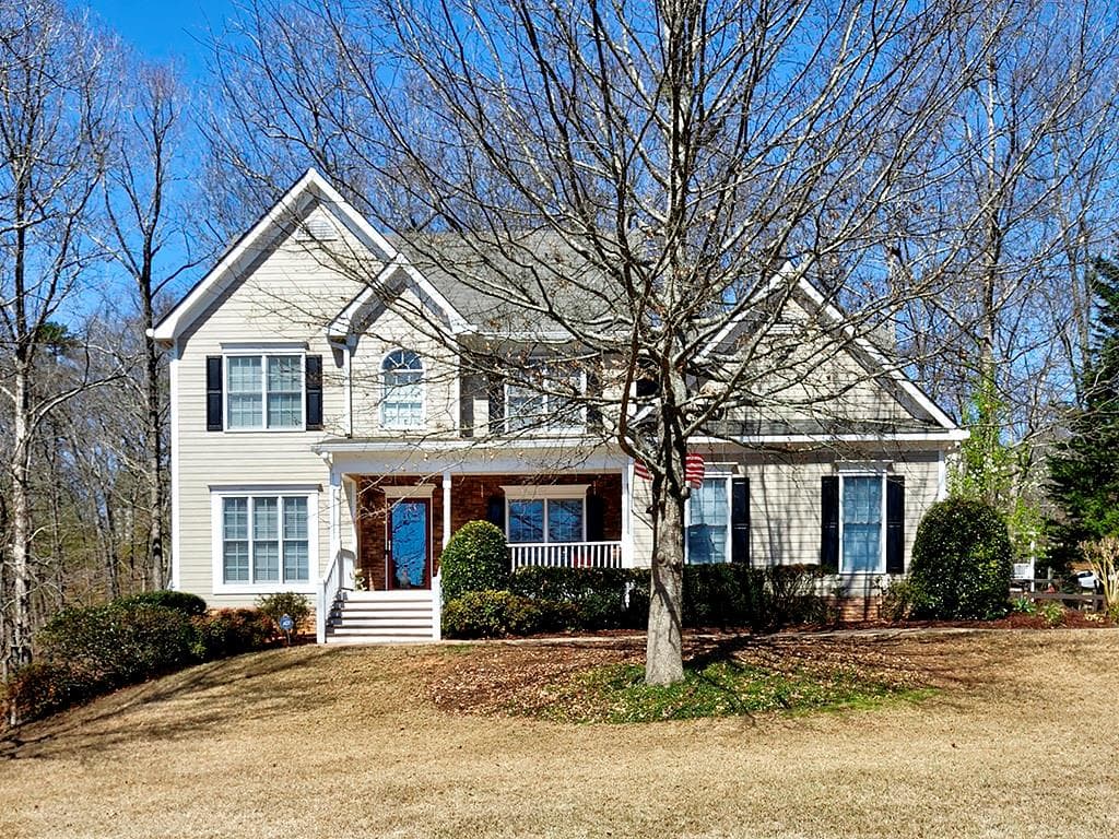 4 bedroom, 4 bathroom, 3,642 sq ft single family residence sold at 7720 Dry Pond Cove, Cumming, GA 30041