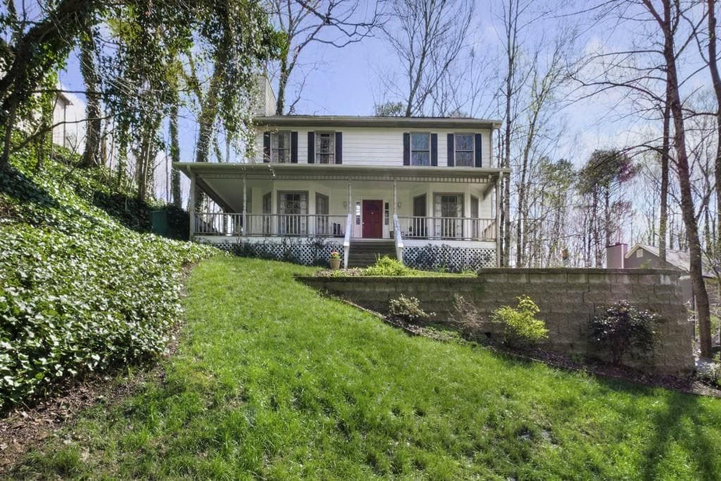 3843 Bluffview Drive, Marietta, GA 30062 — most recent listing photo