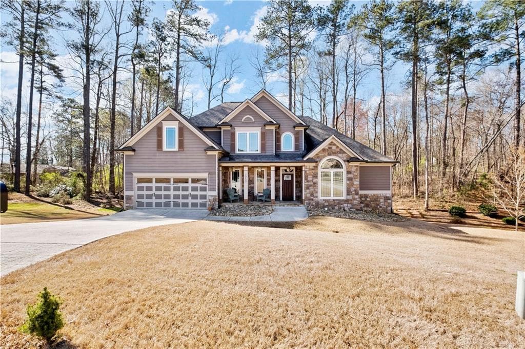 5 bedroom, 3 bathroom, 2,691 sq ft single family residence sold at 2050 Heritage Green Drive, Marietta, GA 30064