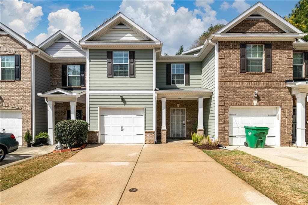 2985 Tarian Way, Decatur, GA 30034 — most recent listing photo