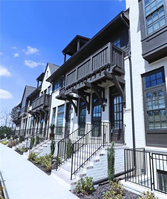 6638 Sterling Drive, Sandy Springs, GA 30328 — most recent listing photo
