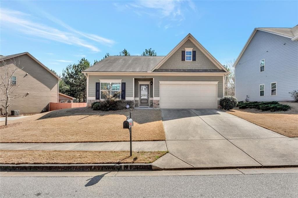 3 bedroom, 2 bathroom, 2,139 sq ft single family residence sold at 3752 SW RIDGE BLUFF OVERLOOK, Gainesville, GA 30507