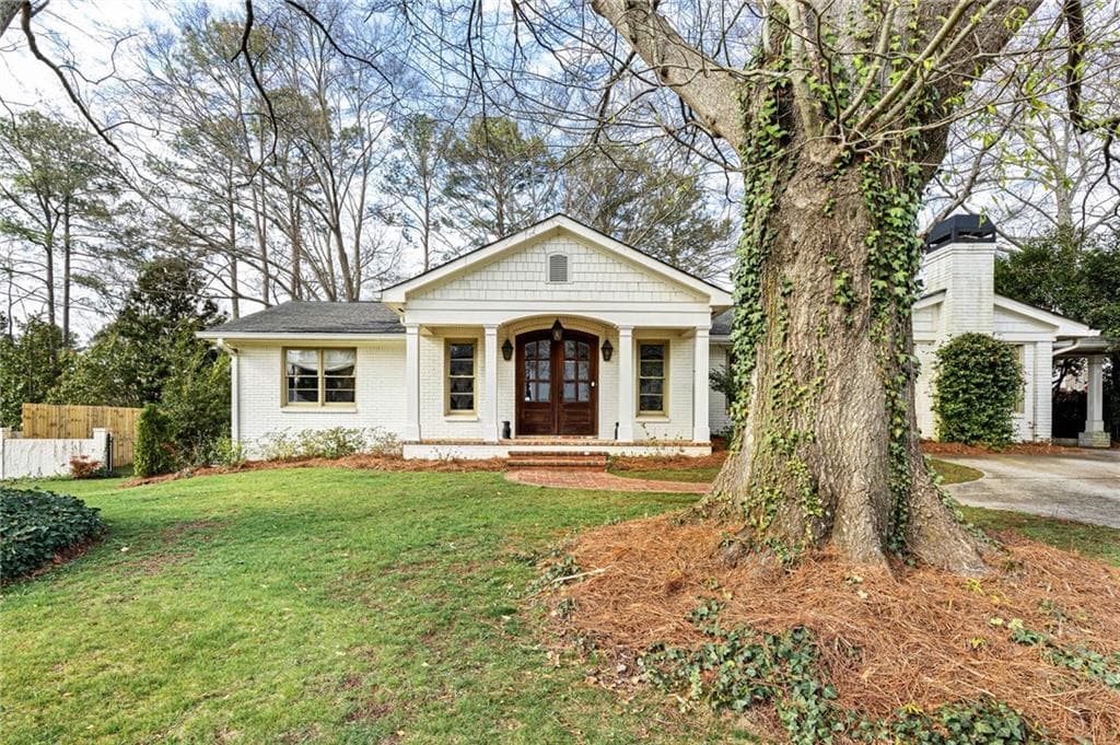 1249 Hayes Drive, Smyrna, GA 30080 — most recent listing photo