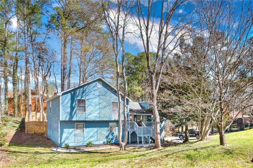 4 bedroom, 3 bathroom, 2,015 sq ft single family residence sold at 1726 Hickory Grove Way, Acworth, GA 30102