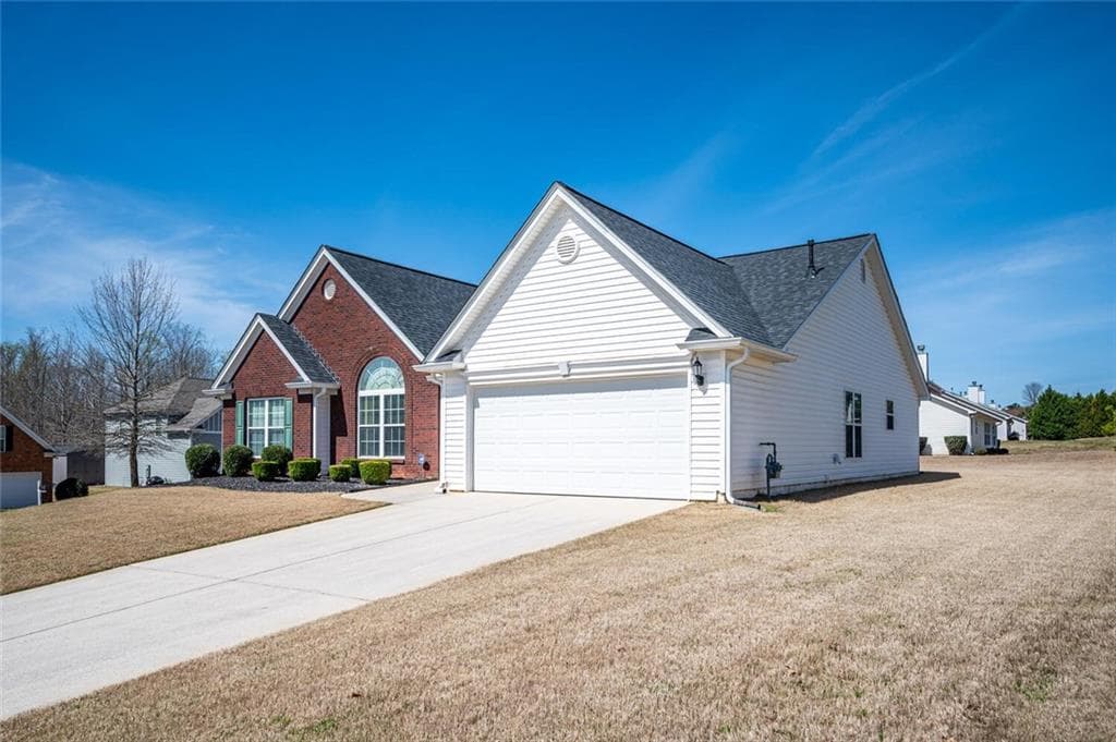 200 Saddlebrook Drive, Covington, GA 30016 — most recent listing photo
