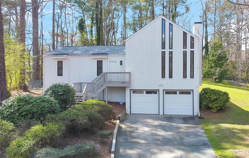 3 bedroom, 2 bathroom, 2,190 sq ft single family residence sold at 2933 Wendover Street, Marietta, GA 30062
