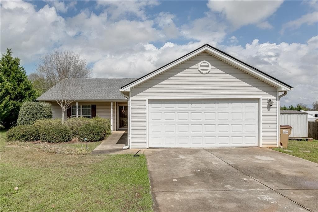 1562 Langdon Park Drive, Winder, GA 30680 — most recent listing photo