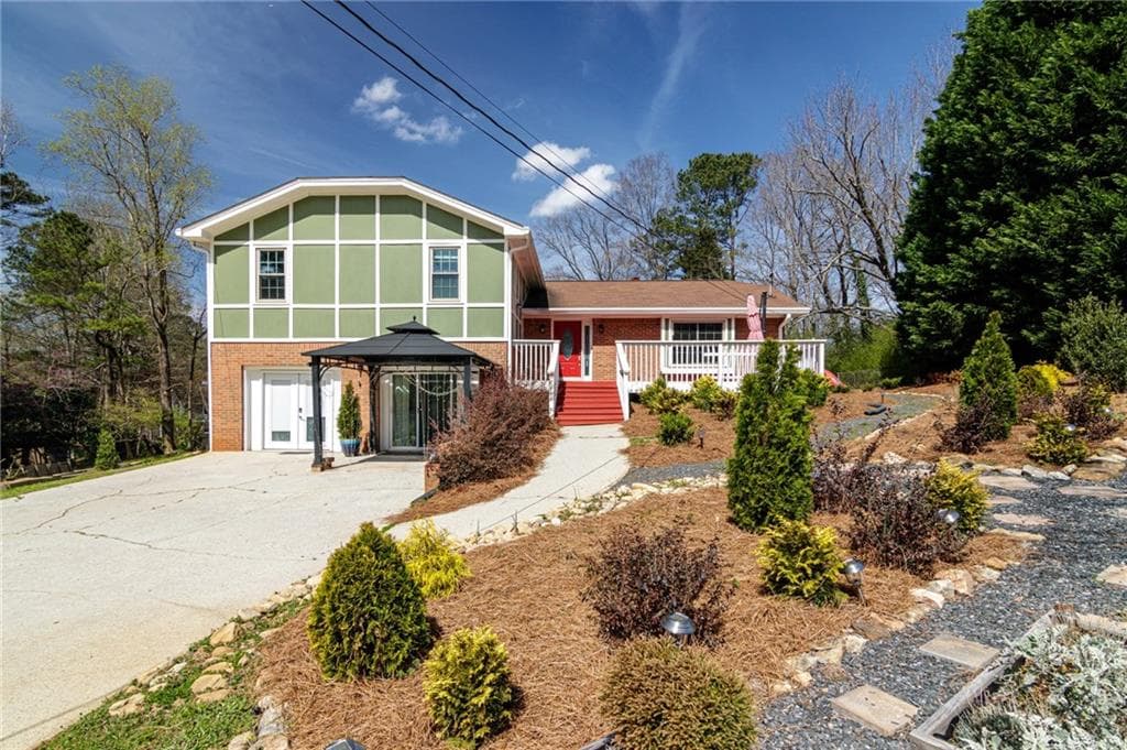 1973 Lansbury Court, Snellville, GA 30078 — most recent listing photo