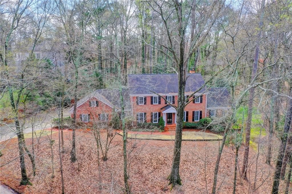 5 bedroom, 4 bathroom, 4,986 sq ft single family residence sold at 4270 Lansdowne Drive, Atlanta, GA 30339