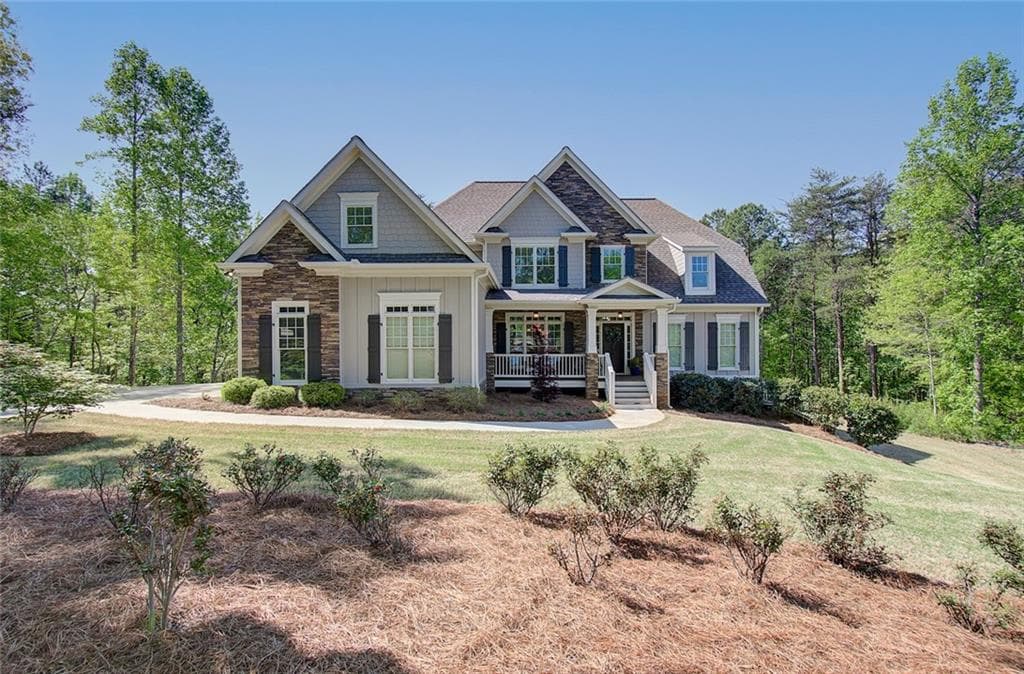 5 bedroom, 4 bathroom, 3,454 sq ft single family residence sold at 267 Chestnut Oak Lane, Dawsonville, GA 30534