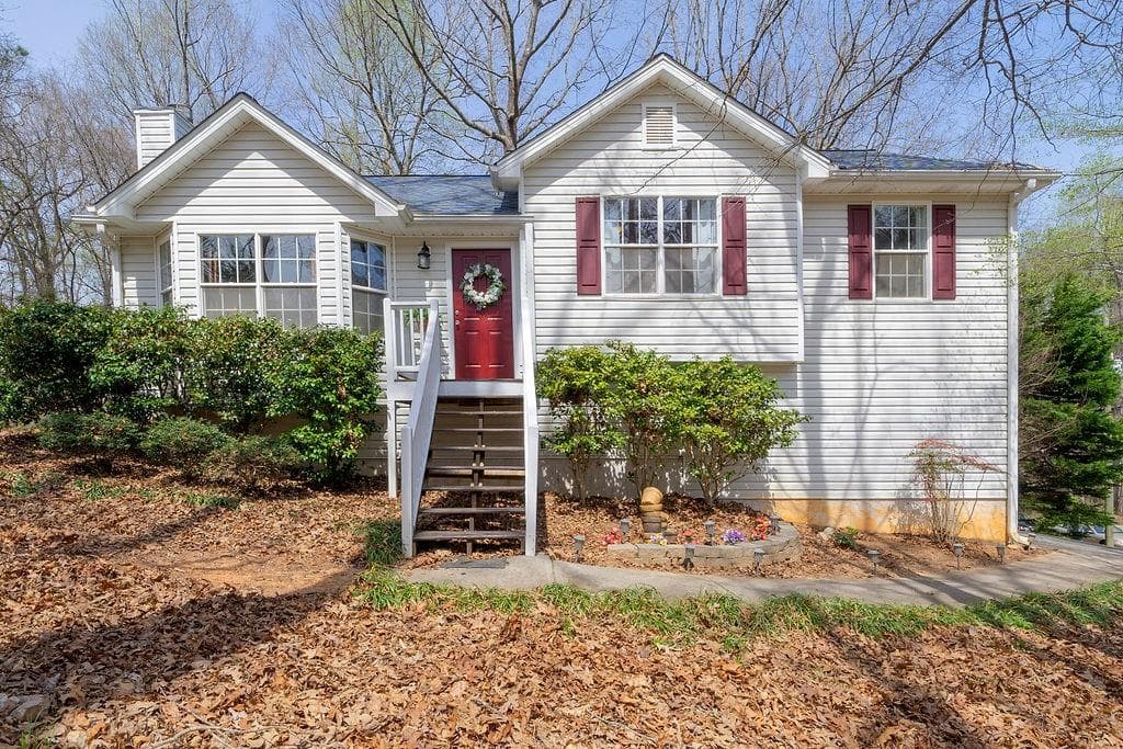 354 Kathy Court, Douglasville, GA 30134 — most recent listing photo
