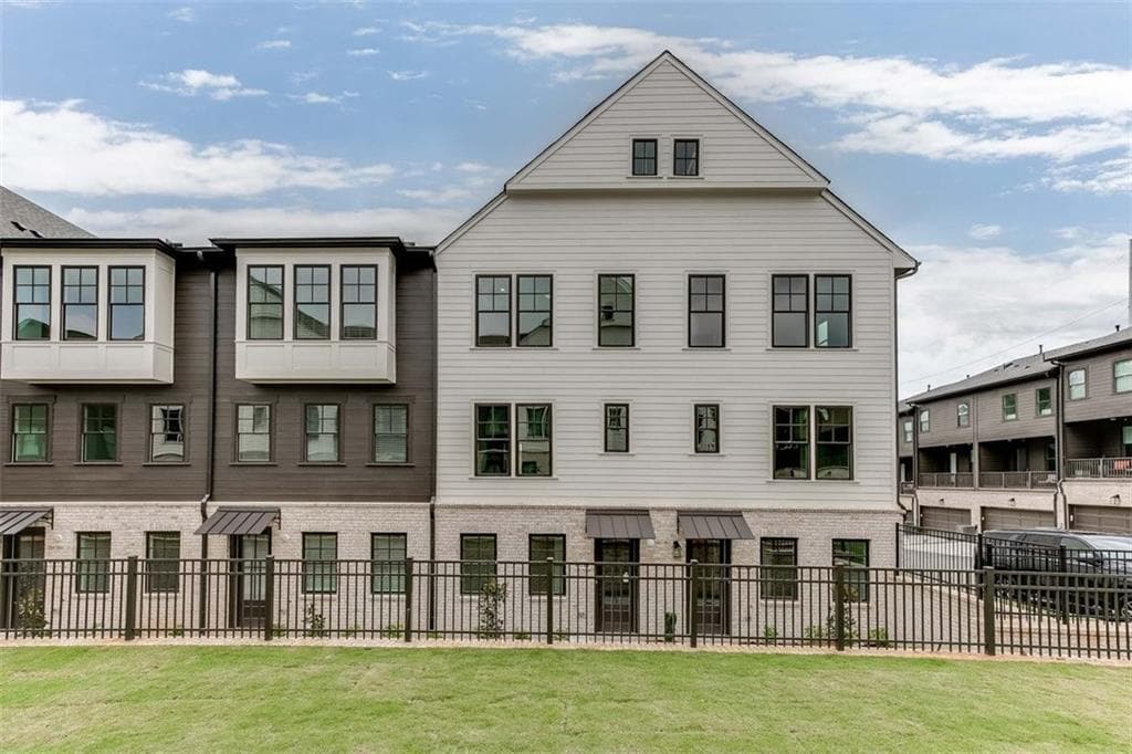 6541 Beacon Drive 379, Sandy Springs, GA 30328 — most recent listing photo