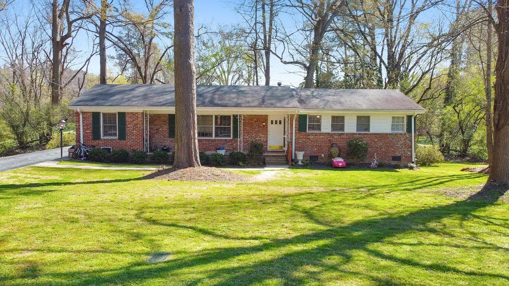131 Brookwood Drive, Marietta, GA 30064 — most recent listing photo