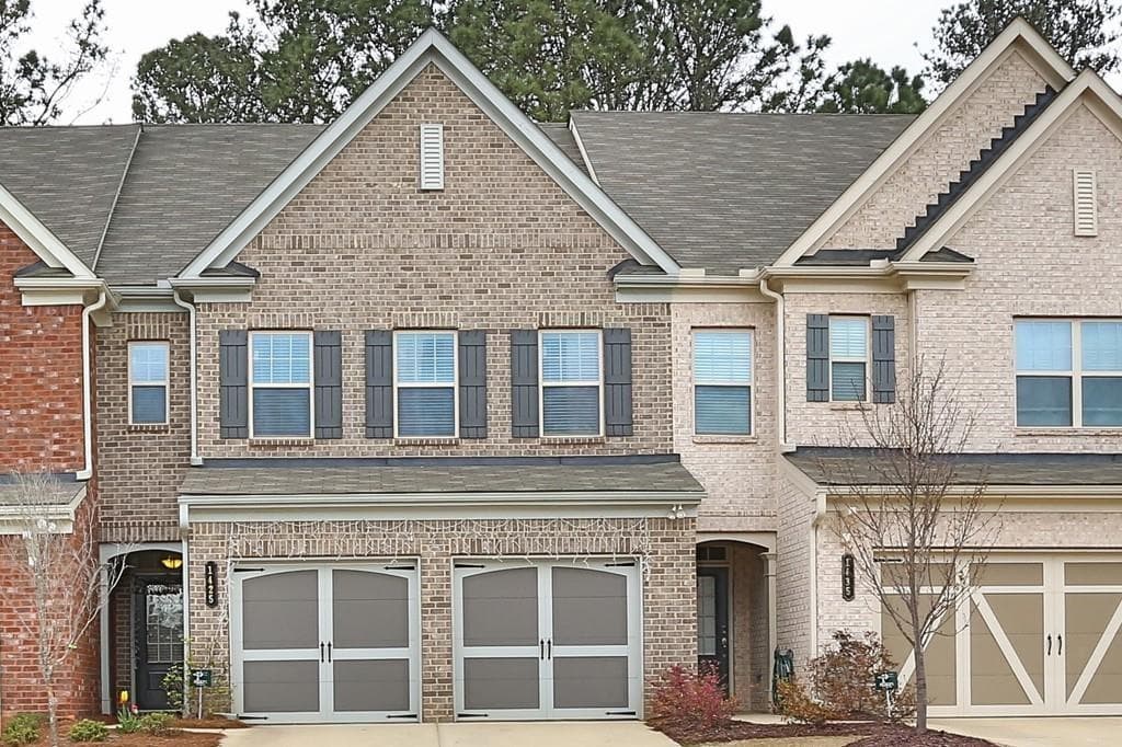 1425 Hampton Oaks Drive, Alpharetta, GA 30004 — most recent listing photo
