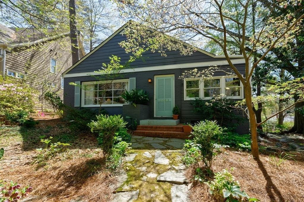 5 bedroom, 3 bathroom, 2,534 sq ft single family residence sold at 3483 Habersham Road, Atlanta, GA 30305