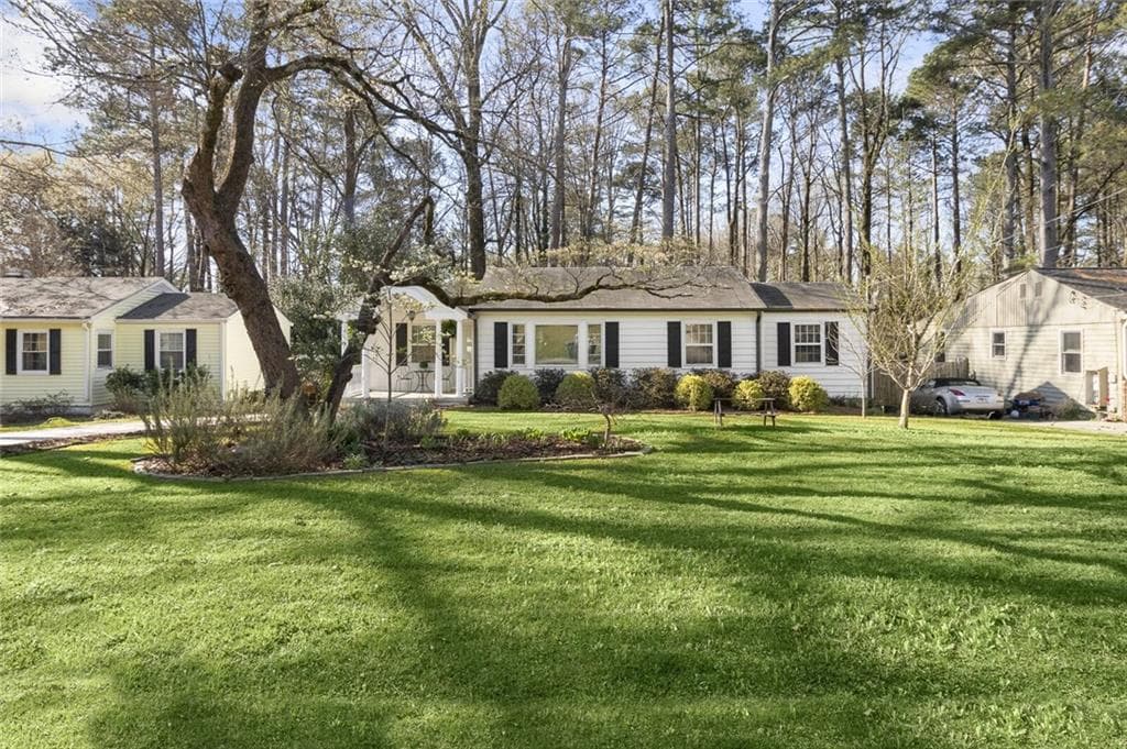 3 bedroom, 2 bathroom, 1,200 sq ft single family residence sold at 1943 Shalimar Drive, Atlanta, GA 30345
