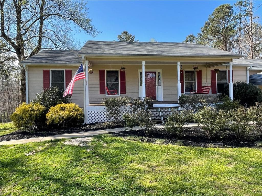 6 bedroom, 4 bathroom, 2,800 sq ft single family residence sold at 890 Clyde Cole Road, Dallas, GA 30157