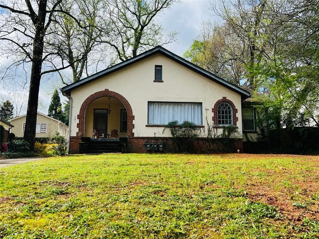 4 bedroom, 3 bathroom, 1,996 sq ft single family residence sold at 2243 E LAKE Road, Atlanta, GA 30307
