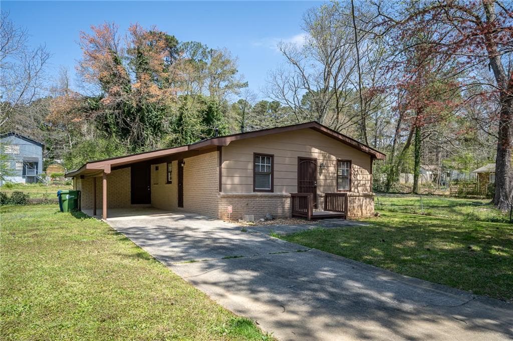 3 bedroom, 1 bathroom, 1,040 sq ft single family residence sold at 3883 Branch Drive, Atlanta, GA 30331