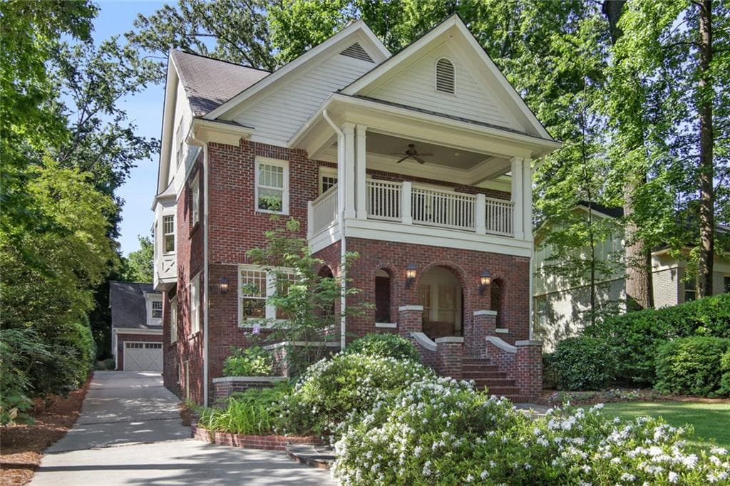 5 bedroom, 3 bathroom, 4,076 sq ft single family residence sold at 601 E Paces Ferry Road, Atlanta, GA 30305