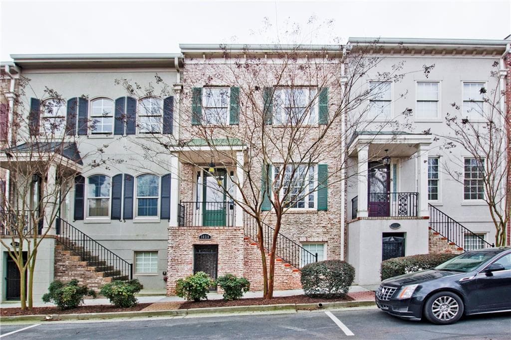 3 bedroom, 4 bathroom, 1,976 sq ft townhouse sold at 1059 Pearl Point, Atlanta, GA 30328