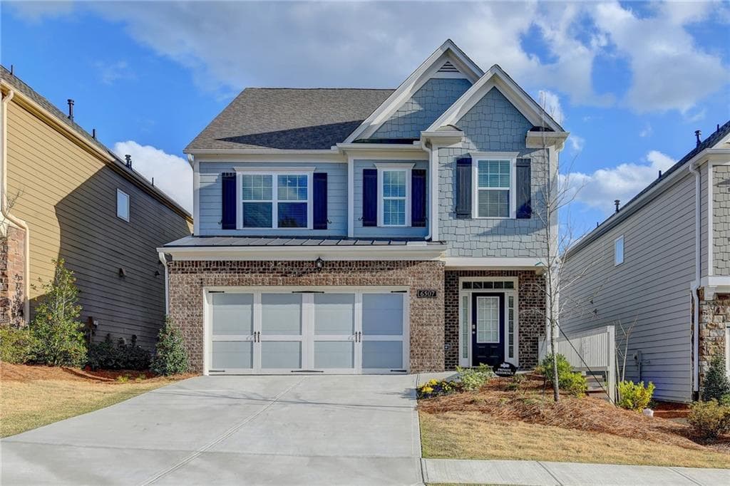 3 bedroom, 3 bathroom, 2,207 sq ft single family residence sold at 6507 Crosscreek Lane, Flowery Branch, GA 30542