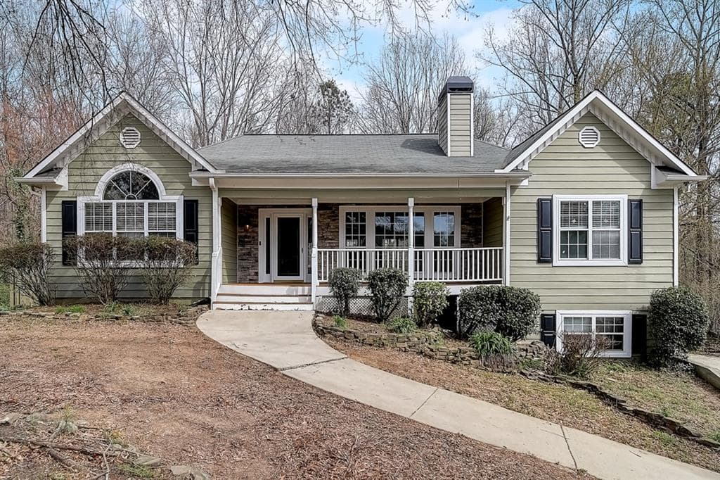 3 bedroom, 3 bathroom, 1,772 sq ft single family residence sold at 130 Hearthstone Drive, Woodstock, GA 30189