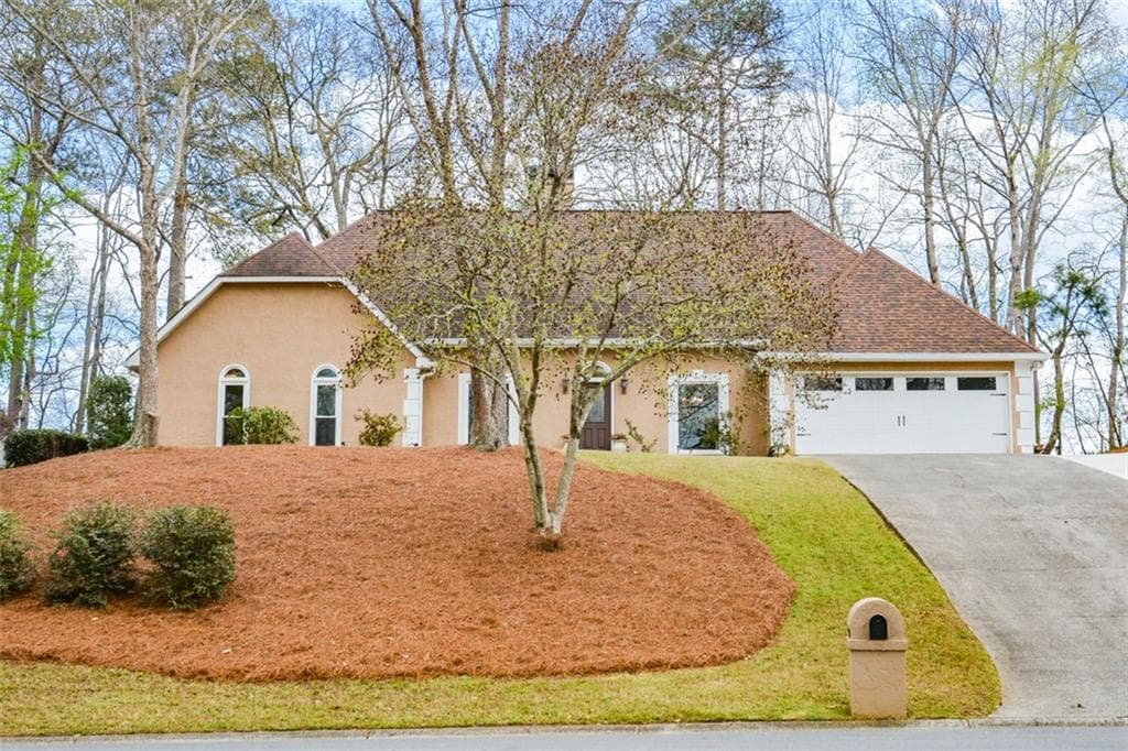 736 ROBINSON FARMS Drive, Marietta, GA 30068 — most recent listing photo