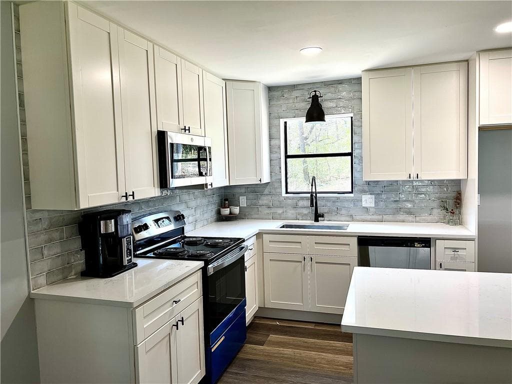 47 Surrey Court, Hiram, GA 30141 — most recent listing photo
