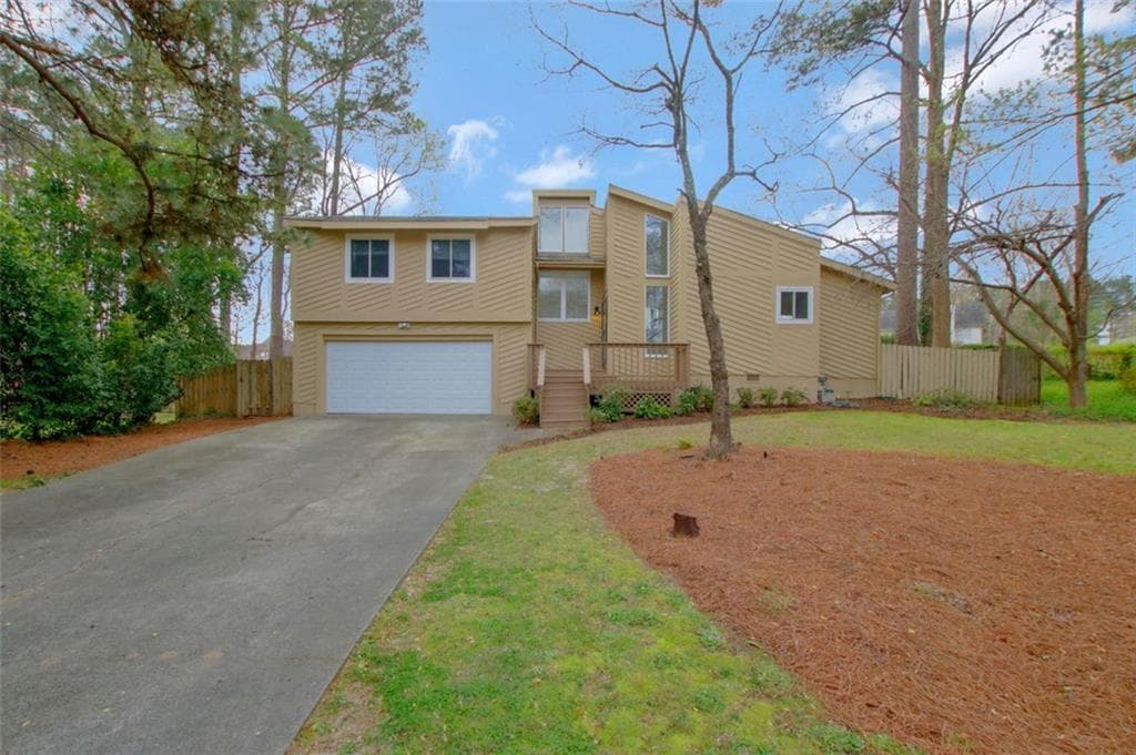 4520 Parkcrest Court, Marietta, GA 30068 — most recent listing photo