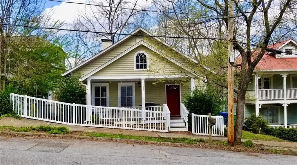 2 bedroom, 1 bathroom single family residence sold at 1802 NEW YORK Avenue, Atlanta, GA 30307