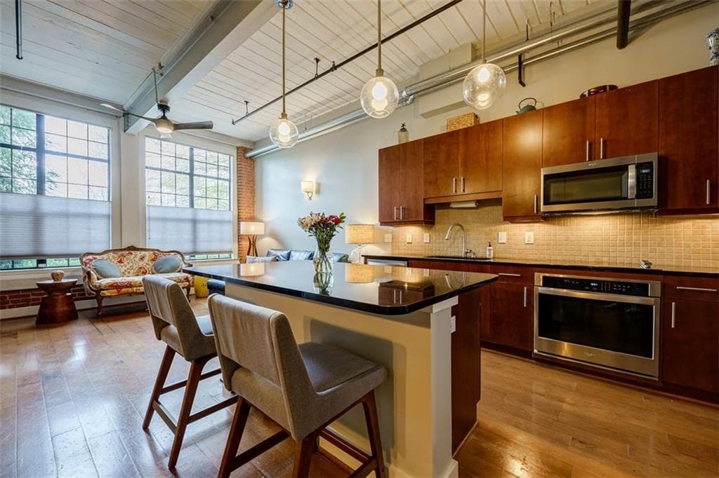 2 bedroom, 2 bathroom, 1,120 sq ft condominium sold at 1261 Caroline Street 110, Atlanta, GA 30307