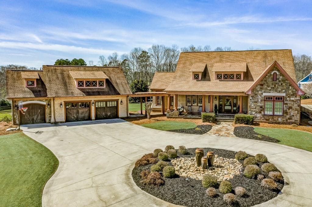5 bedroom, 7 bathroom, 7,475 sq ft single family residence sold at 675 Gaddis Road, Canton, GA 30115